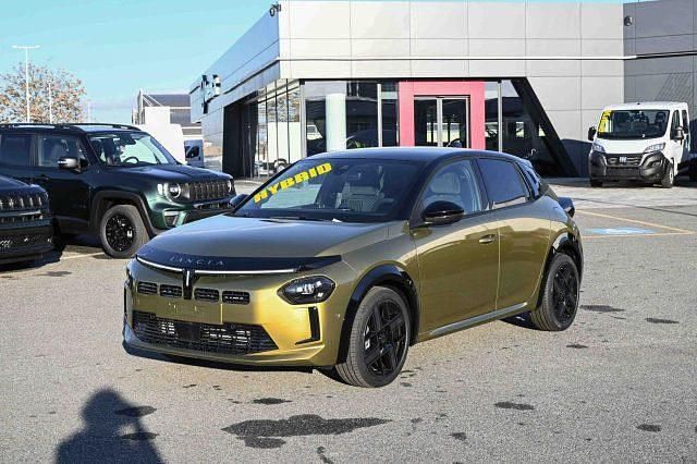 Nuova Lancia Ypsilon 2025 Oro Utilitaria