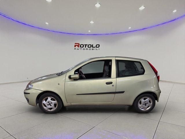 Usata Fiat Punto Classica 59 CV (43 kW) 2009 Oro Berlina