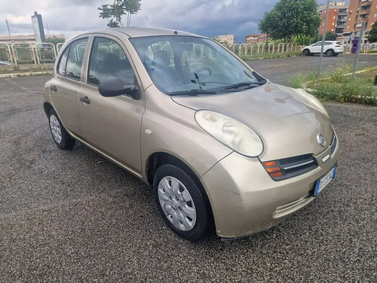 Usata Nissan Micra 80 CV (58 kW) 2004 Bronzo Utilitaria