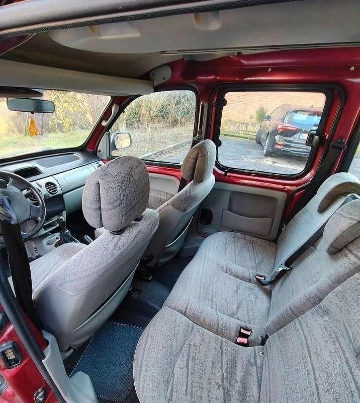 Usata Renault Kangoo 58 CV (42 kW) 2001 Monovolume