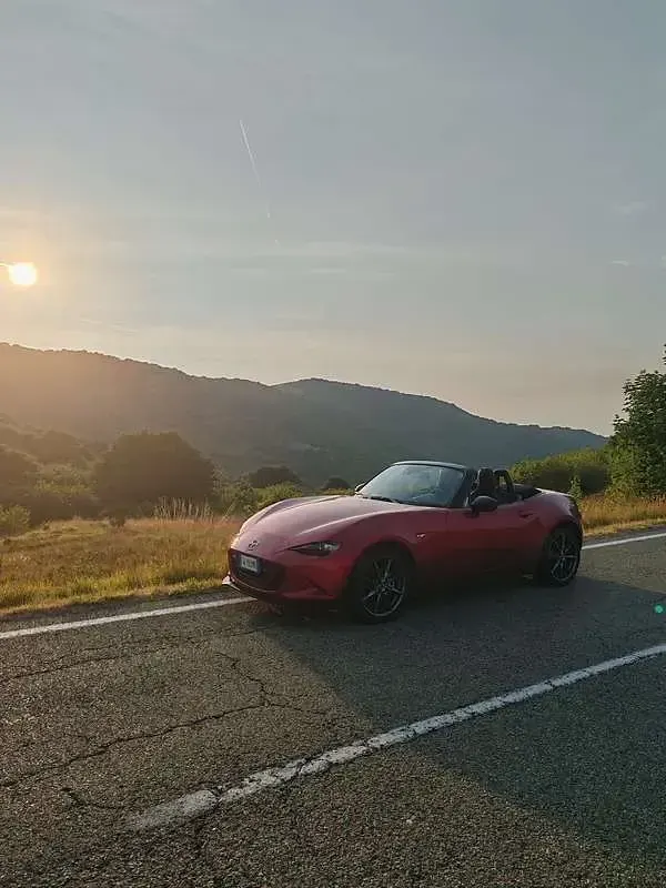 Usata Mazda MX5 184 CV (135 kW) 2019 Rosso Cabrio