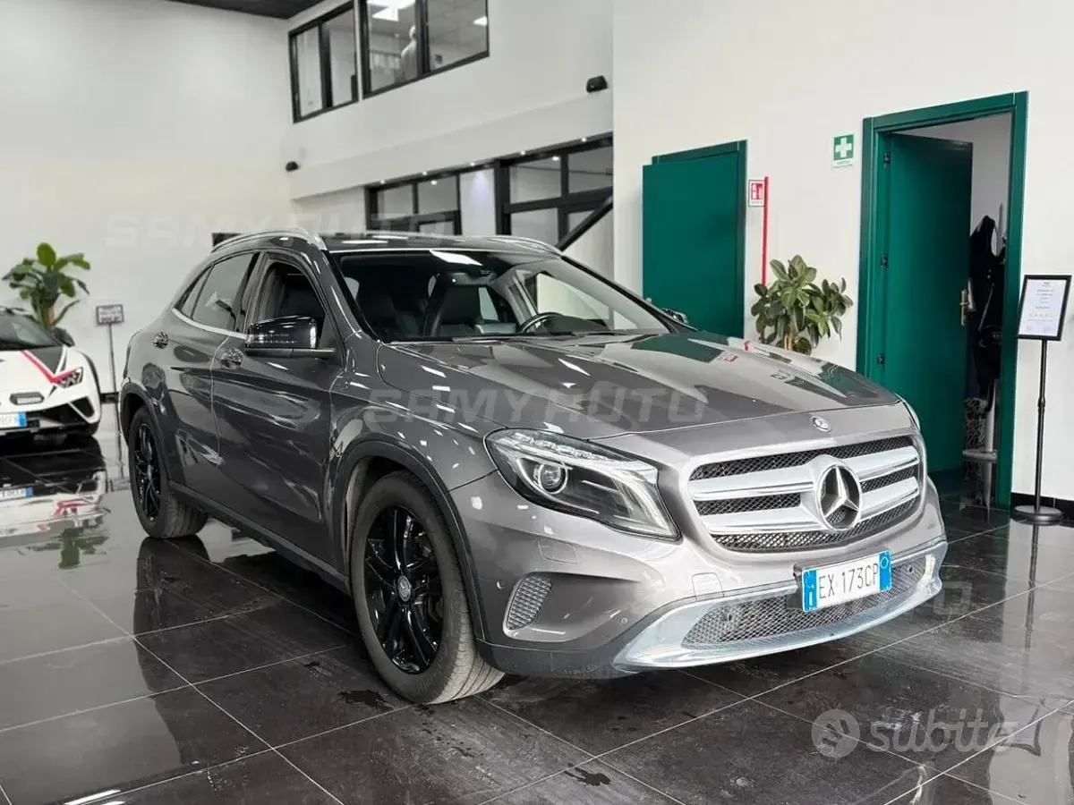 Occasion Mercedes GLA200 Premium 136 ch (100 kW) 2015 Gris SUV