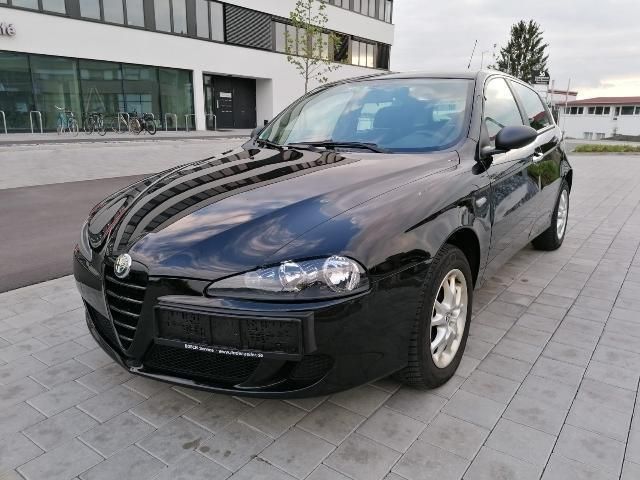 🚗 Alfa Romeo 147 1.6 Benzina 105 CV (2005) • Risparmia 1
