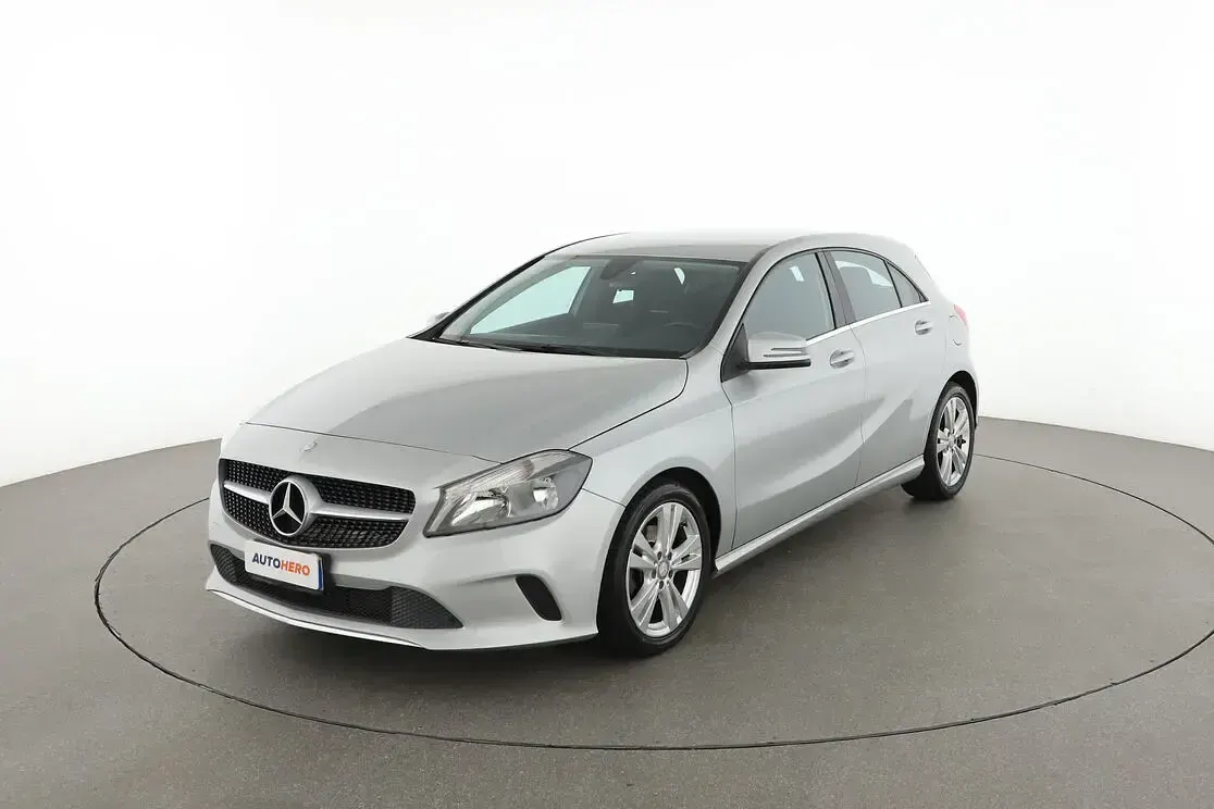 Usata Mercedes A200 Urban 136 CV (100 kW) 2016 Berlina