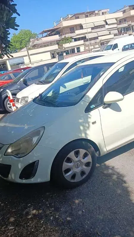 Usata Opel Corsa Sport 80 CV (58 kW) 2012 Utilitaria