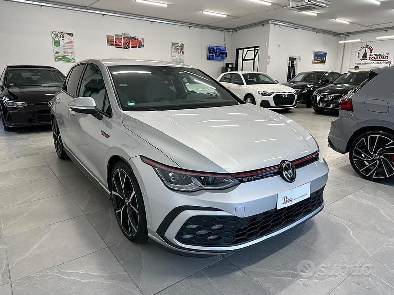 Usata VW Golf VIII GTI 245 CV (180 kW) 2024 Grigio Berlina