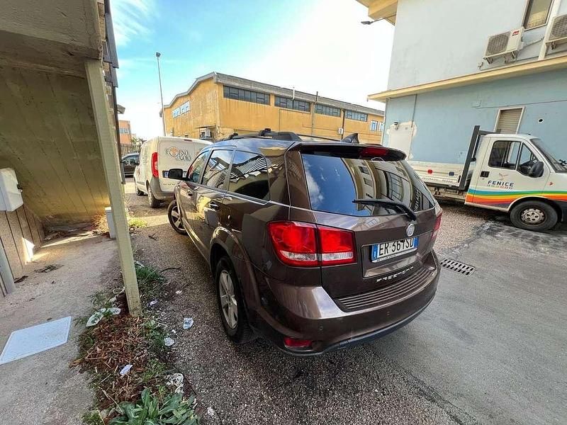 Usata Fiat Freemont 140 CV (102 kW) 2013 Bronzo SUV