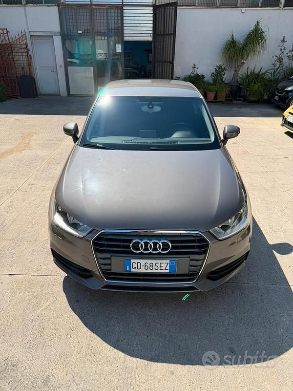 Usata Audi A1 90 CV (66 kW) 2016 Grigio Utilitaria