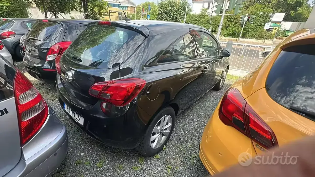 Usata Opel Corsa 150 CV (110 kW) 2016 Nero Utilitaria