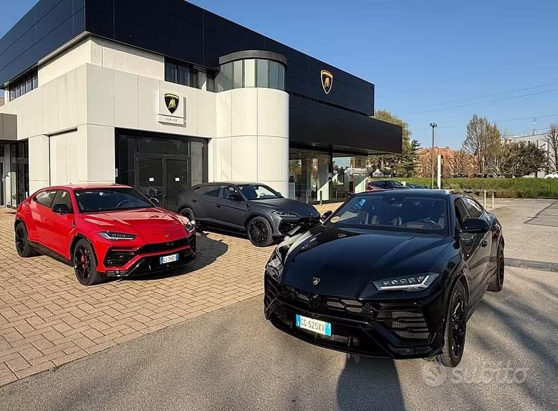 Usata Lamborghini Urus 649 CV (477 kW) 2022 Nero SUV