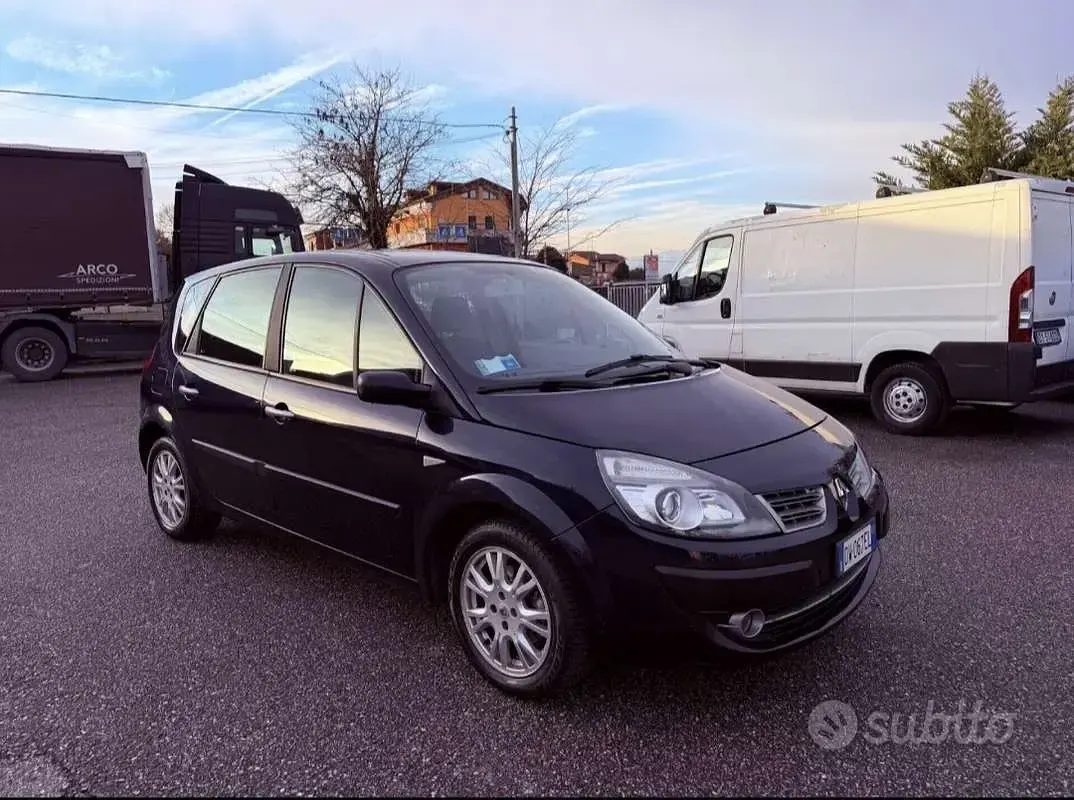 Usata Renault Scenic E-Tech 105 CV (77 kW) 2009 Blu/azzurro Monovolume