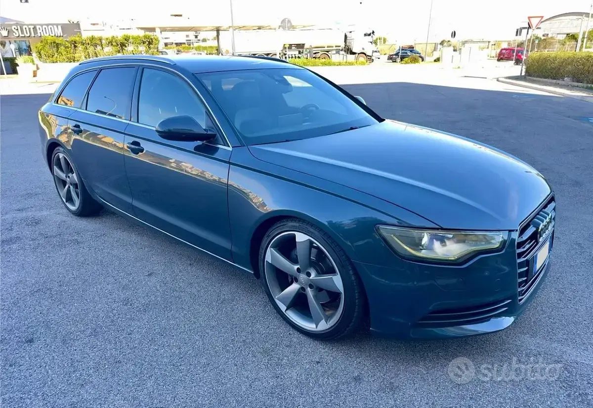 Usata Audi A6 Advanced Plus 177 CV (130 kW) 2012 Blu Station wagon