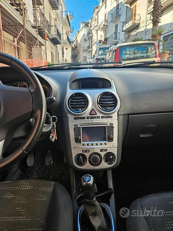 Usata Opel Corsa 95 CV (69 kW) 2022 Utilitaria