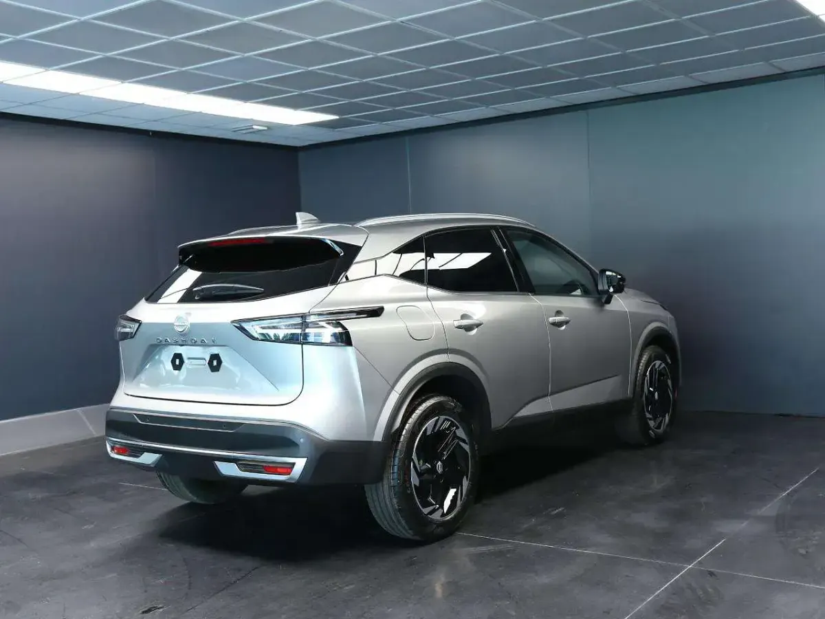 Nuova Nissan Qashqai N-Connecta 158 CV (116 kW) 2026 Grigio SUV