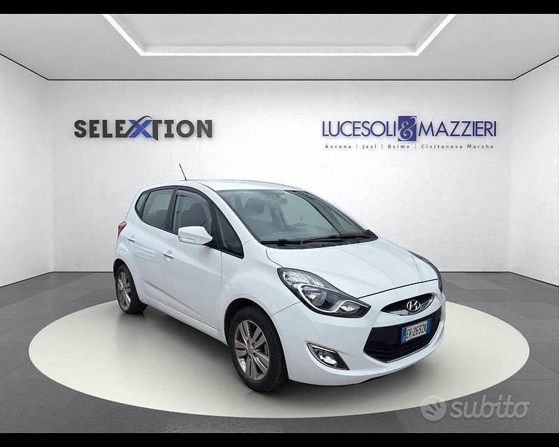 Usata Hyundai ix20 Comfort 90 CV (66 kW) 2014 Bianco Utilitaria