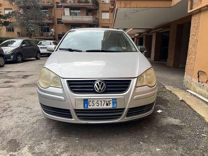 Usata VW Polo Trendline 64 CV (47 kW) 2005 Argento Utilitaria