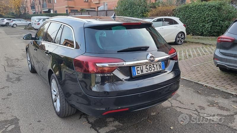 Usata Opel Insignia Business 163 CV (119 kW) 2014 Nero Station wagon