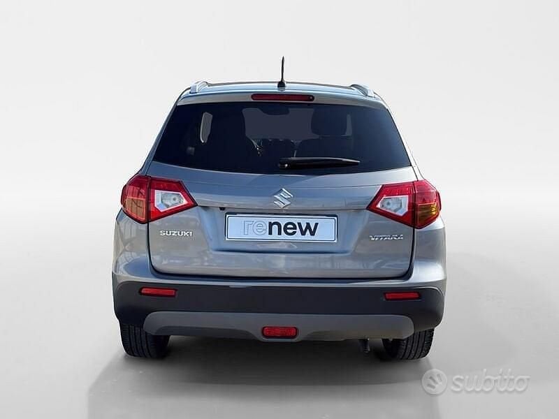 Usata Suzuki Vitara Cool 120 CV (88 kW) 2018 Grigio SUV
