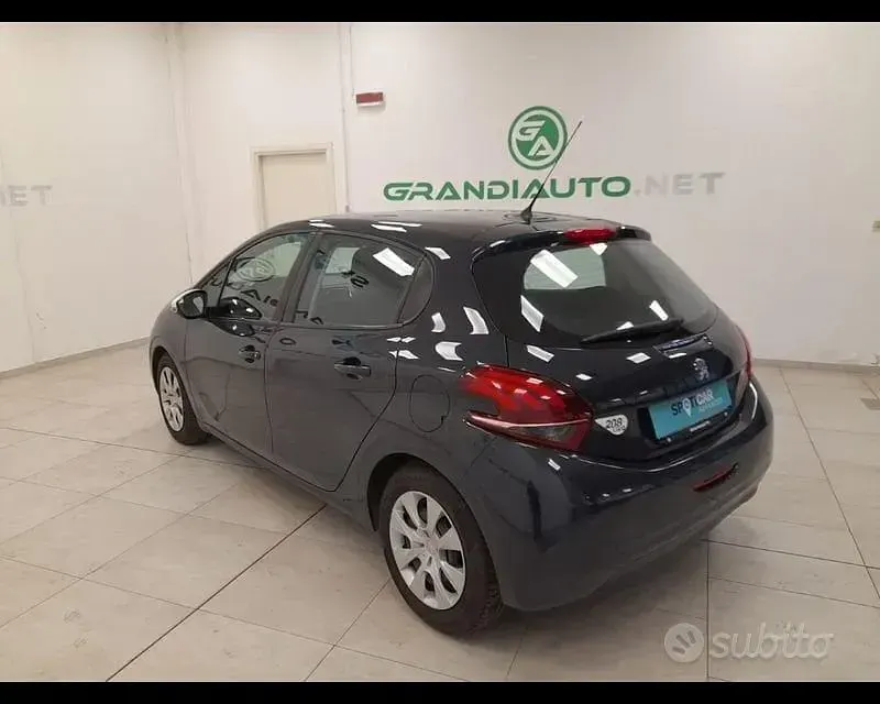 Usata Peugeot 208 Active 68 CV (50 kW) 2018 Blu/azzurro Utilitaria