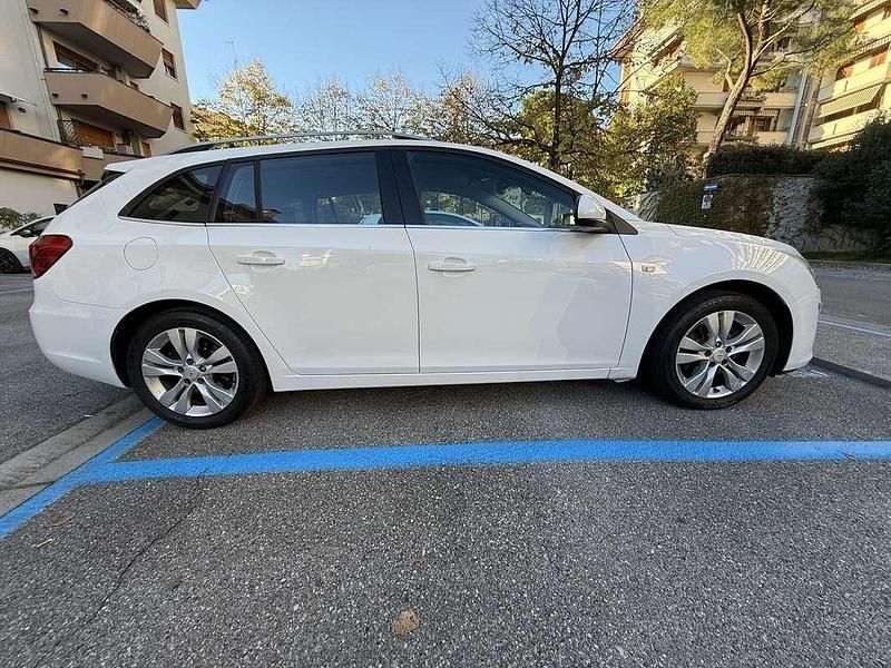 Usata Chevrolet Cruze LTZ 131 CV (96 kW) 2013 Bianco Station wagon