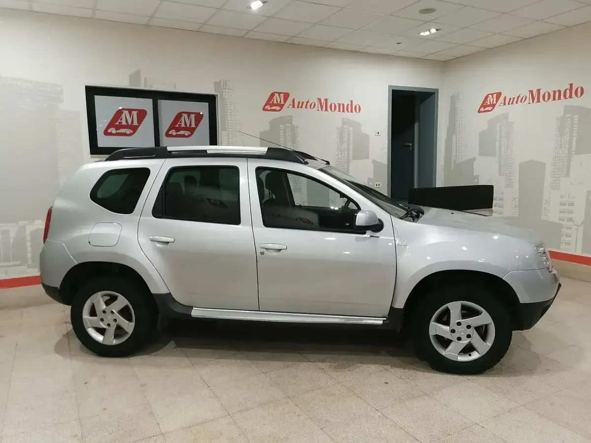Usata Dacia Duster 105 CV (77 kW) 2012 Argento SUV