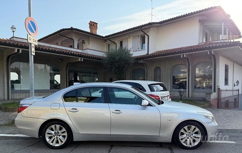 Usata BMW 525 176 CV (129 kW) 2005 Grigio Berlina