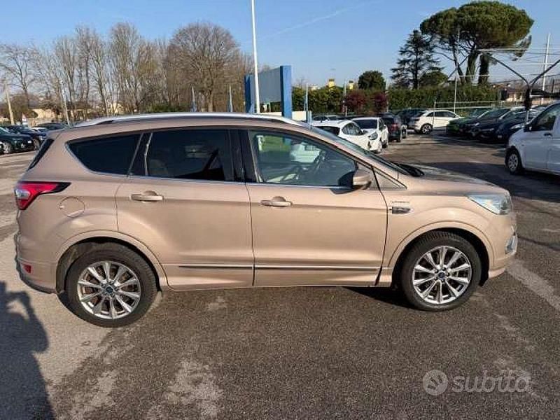 Usata Ford Kuga Vignale 179 CV (131 kW) 2017 Bronzo SUV