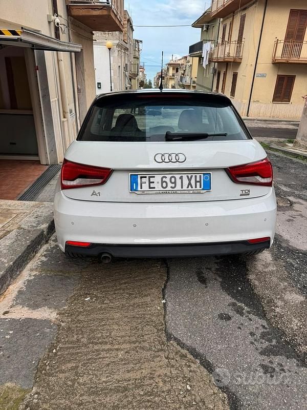 Usata Audi A1 90 CV (66 kW) 2015 Bianco Utilitaria