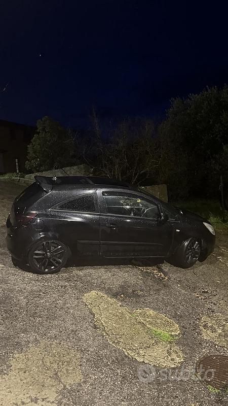 Usata Opel Corsa 69 CV (50 kW) 2007 Nero Utilitaria