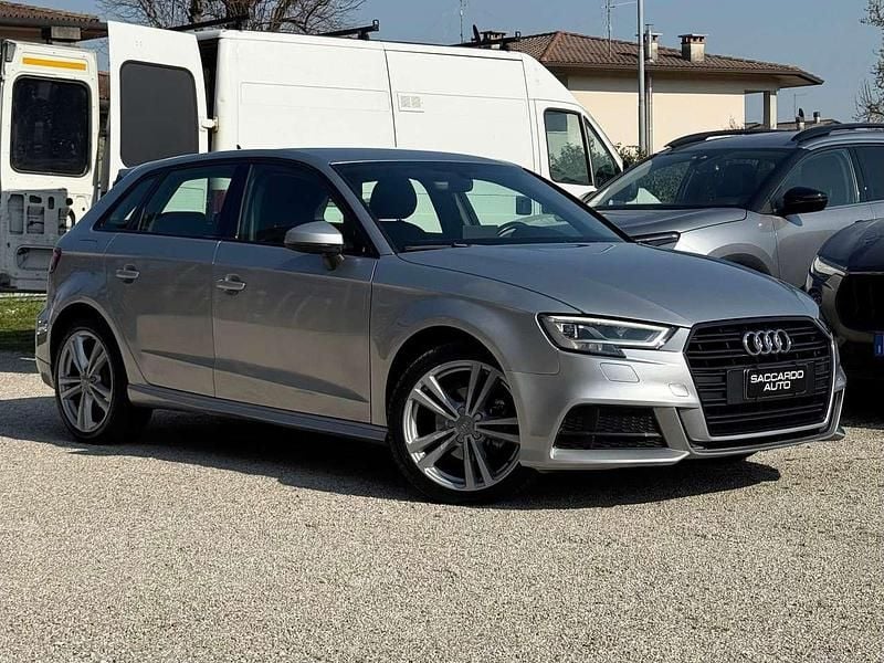 Usata Audi A3 S-Line 116 CV (85 kW) 2019 Grigio Berlina