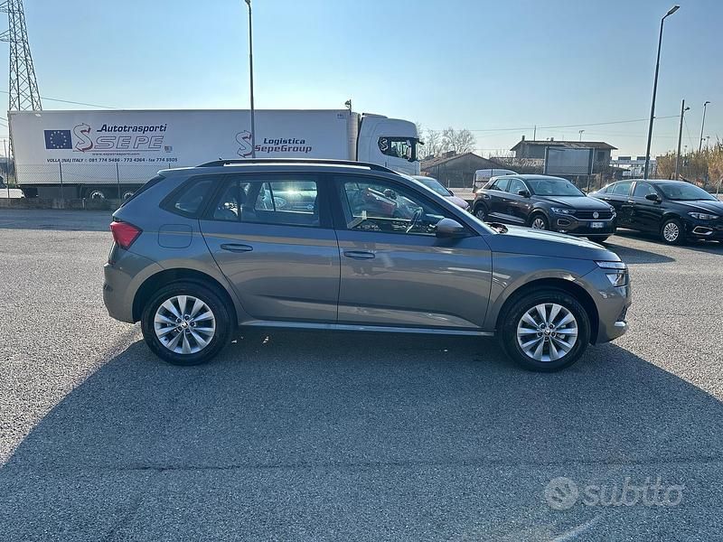 Usata Skoda Kamiq Ambition 95 CV (69 kW) 2023 Grigio SUV