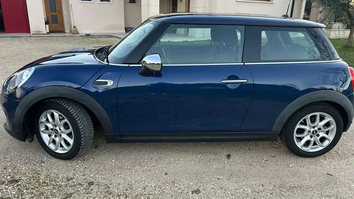 Usata Mini One D 95 CV (69 kW) 2014 Blu/azzurro Utilitaria