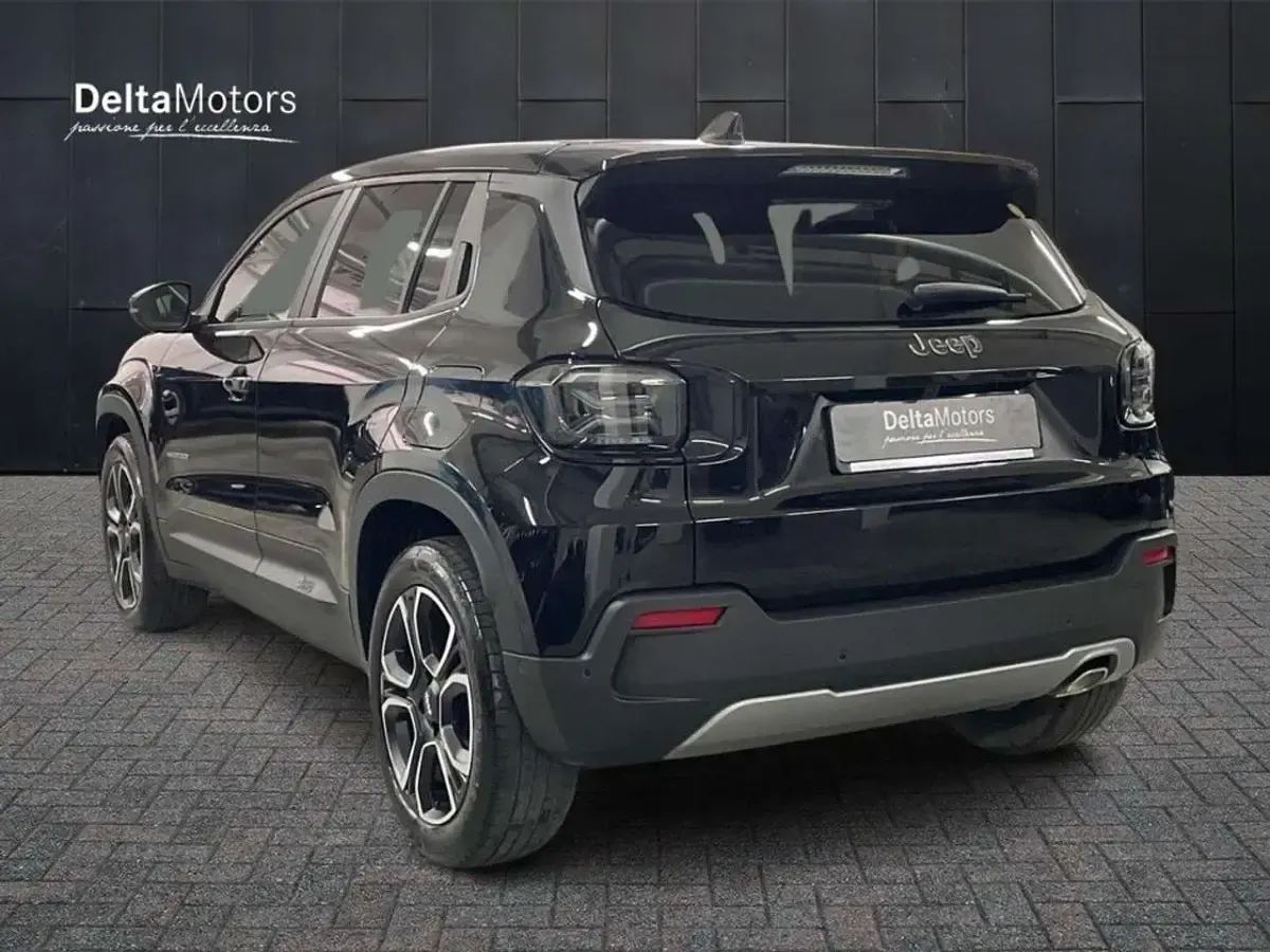 Usata Jeep Avenger Summit 101 CV (74 kW) 2023 Nero metallizzato SUV