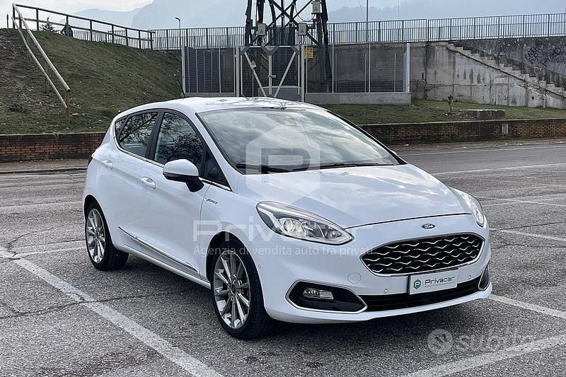 Usata Ford Fiesta Vignale 100 CV (73 kW) 2018 Bianco Utilitaria