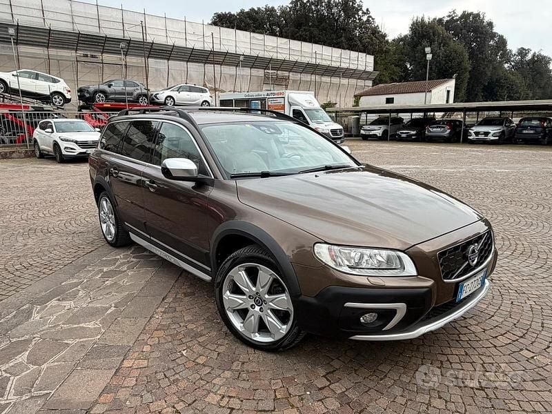 Usata Volvo XC70 181 CV (133 kW) 2016 Marrone Station wagon