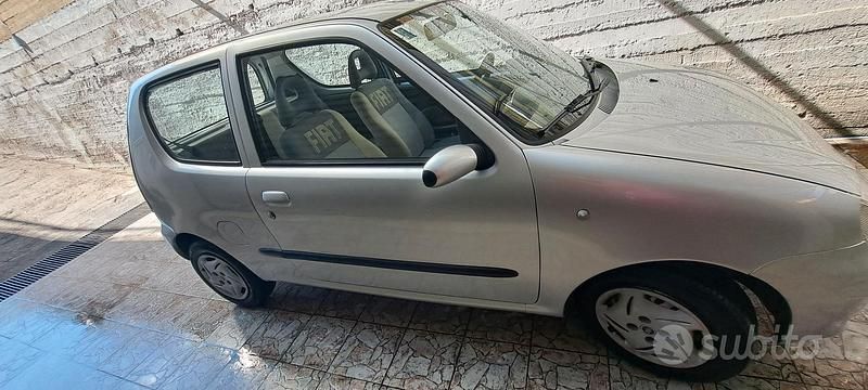 Usata Fiat 600 54 CV (39 kW) 2006 Grigio Utilitaria