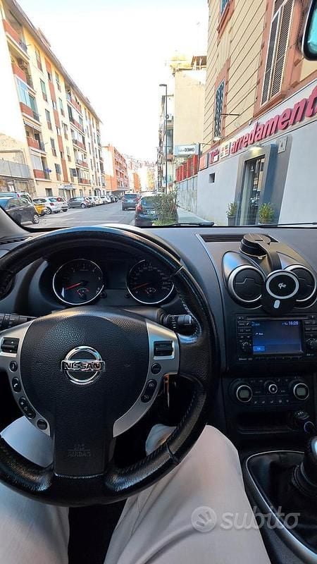 Usata Nissan Qashqai N-TEC 110 CV (80 kW) 2010 Nero SUV