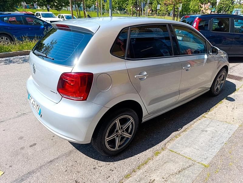 Usata VW Polo Highline 86 CV (63 kW) 2010 Argento Utilitaria