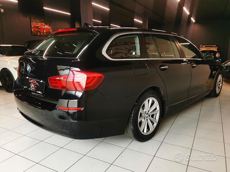 Usata BMW 520 190 CV (139 kW) 2015 Nero Station wagon