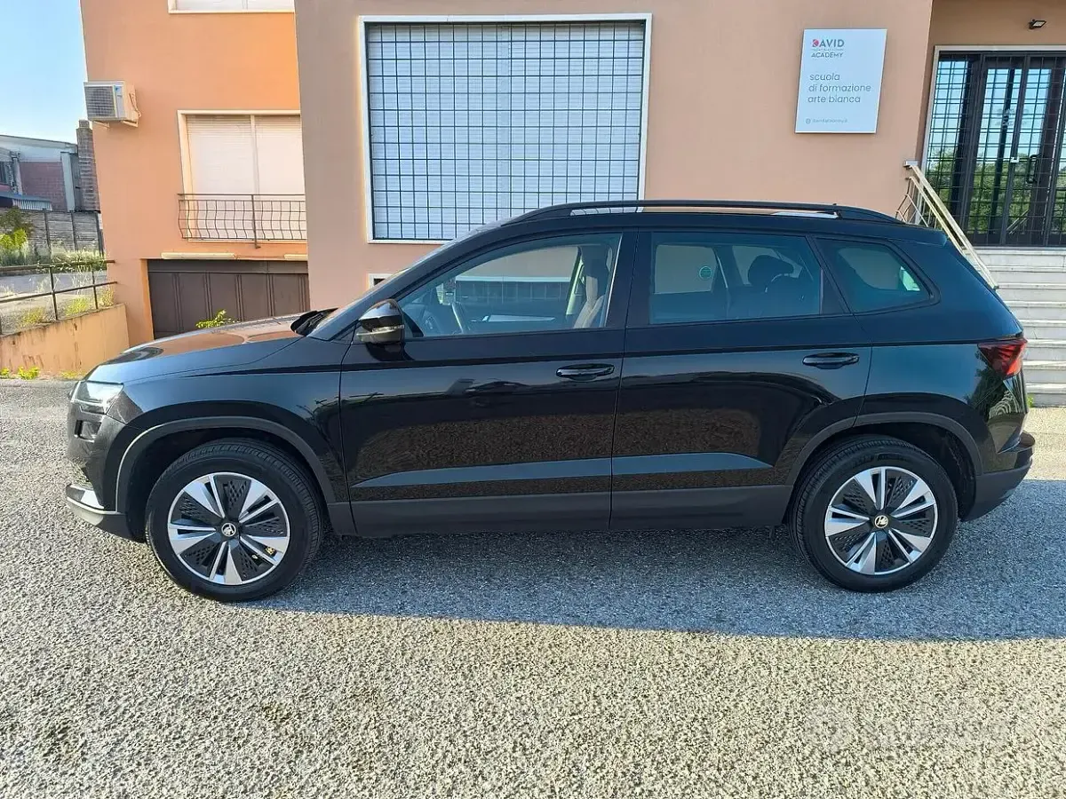 Usata Skoda Karoq Executive 116 CV (85 kW) 2022 Nero SUV