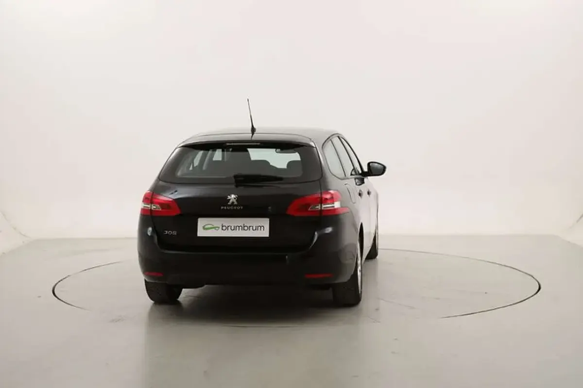 Usata Peugeot 308 SW Business-Line 131 CV (96 kW) 2021 Nero Station wagon