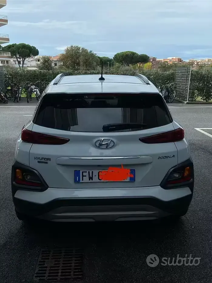 Usata Hyundai Kona 120 CV (88 kW) 2019 Bianco SUV