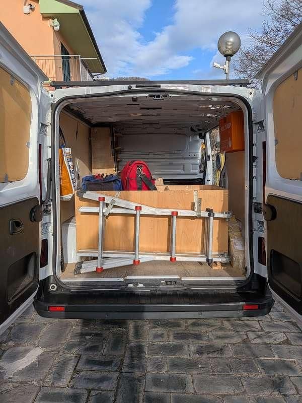 Usata Renault R3 131 CV (96 kW) 2024 Bianco Furgone