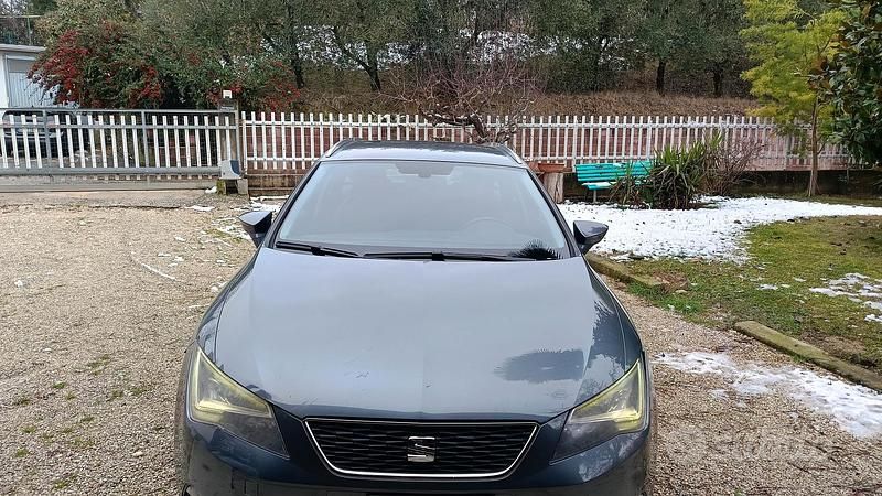 Usata Seat Leon 105 CV (77 kW) 2015 Marrone Station wagon