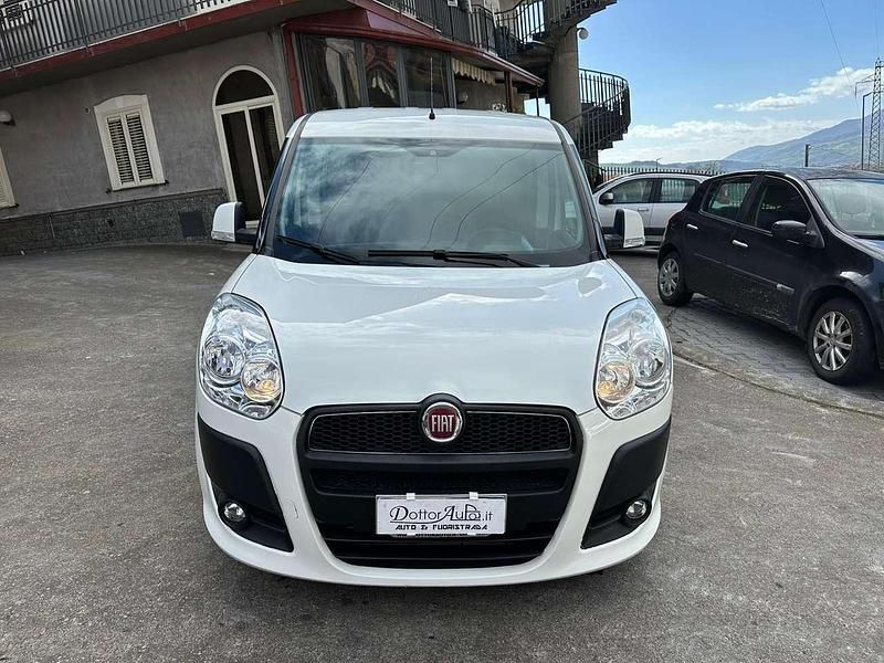 Usata Fiat Doblò Dynamic 105 CV (77 kW) 2014 Bianco Monovolume