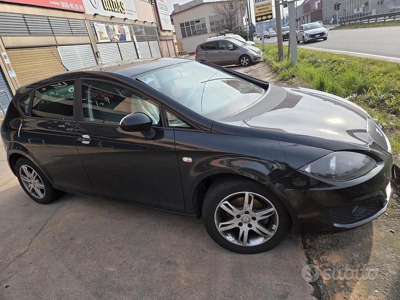 Usata Seat Leon 2010 Nero Utilitaria