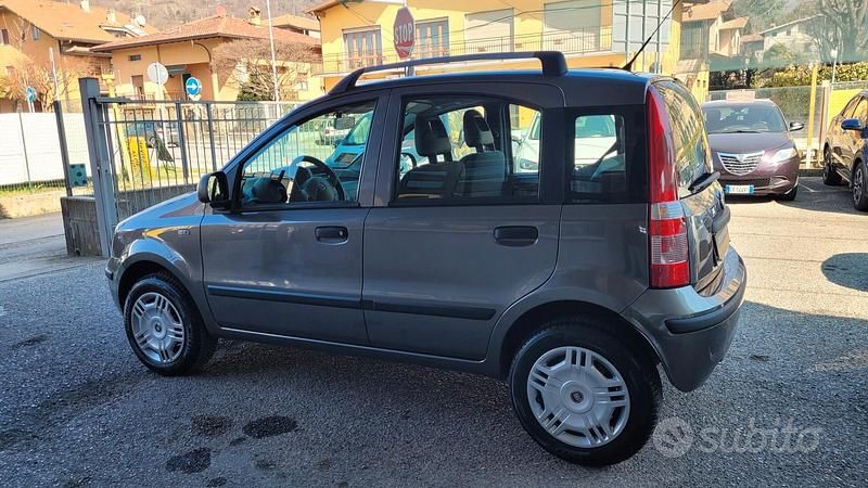 Usata Fiat Panda 77 CV (56 kW) 2012 Grigio Utilitaria