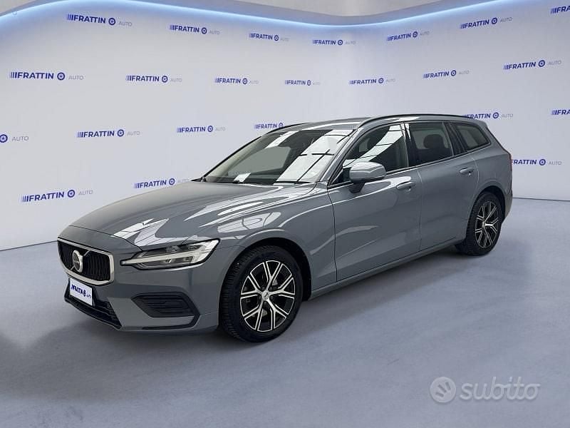 Usata Volvo V60 197 CV (144 kW) 2023 Gray Station wagon