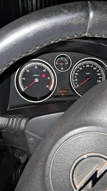 Usata Opel Astra Cosmo 101 CV (74 kW) 2006 Station wagon