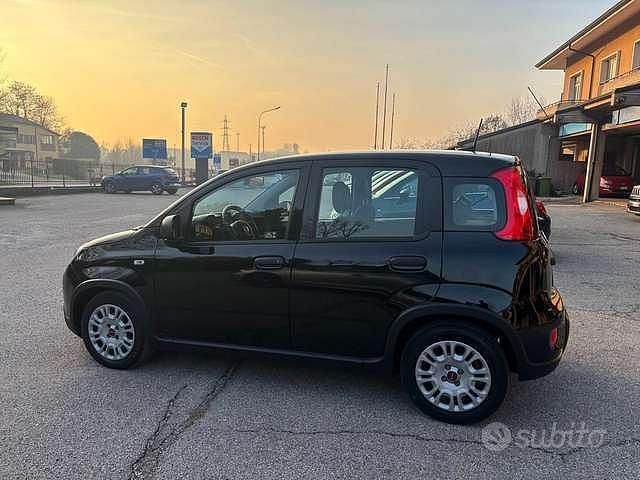 Usata Fiat Panda 69 CV (50 kW) 2023 601 nero cinema Utilitaria